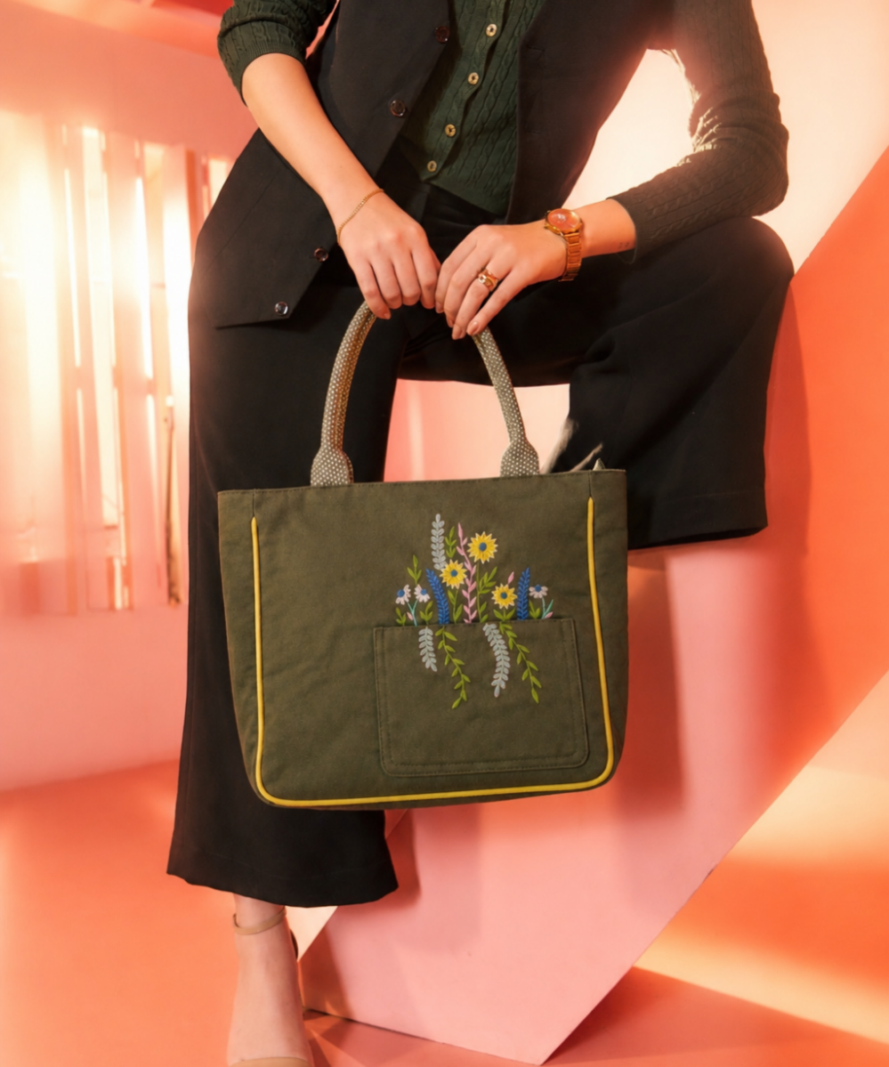 KYARI TOTE